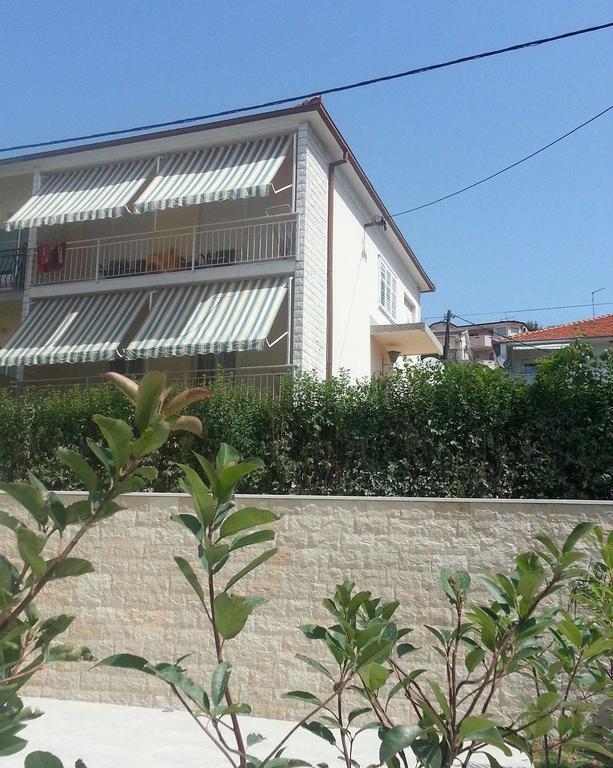 Apartment Ivo Trogir Exteriör bild