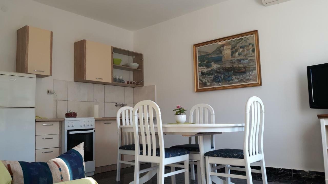 Apartment Ivo Trogir Exteriör bild